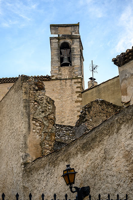 Caption 7